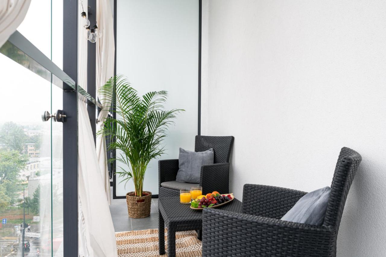 Luxury Design Apartments - Warsaw Tower Bliska Wola Kültér fotó